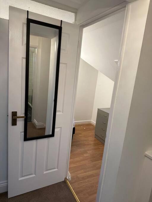 Spacious 4 Bedroom House Billericay Exterior photo